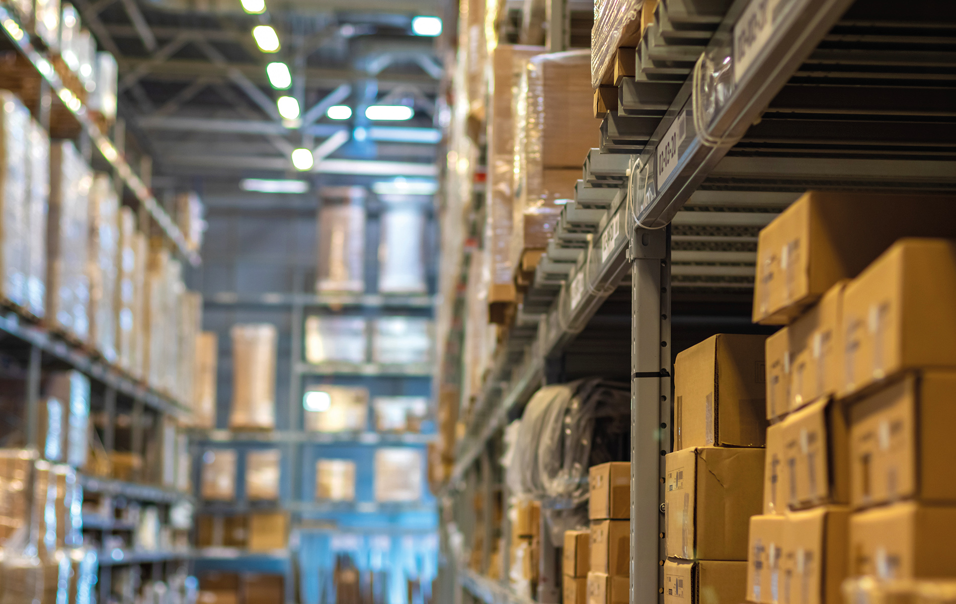 Online Retailer Logistics Center Count